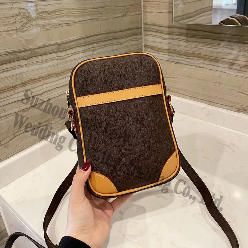 

2021 Free Shipping Leather Zipper Message shoulder bag women men