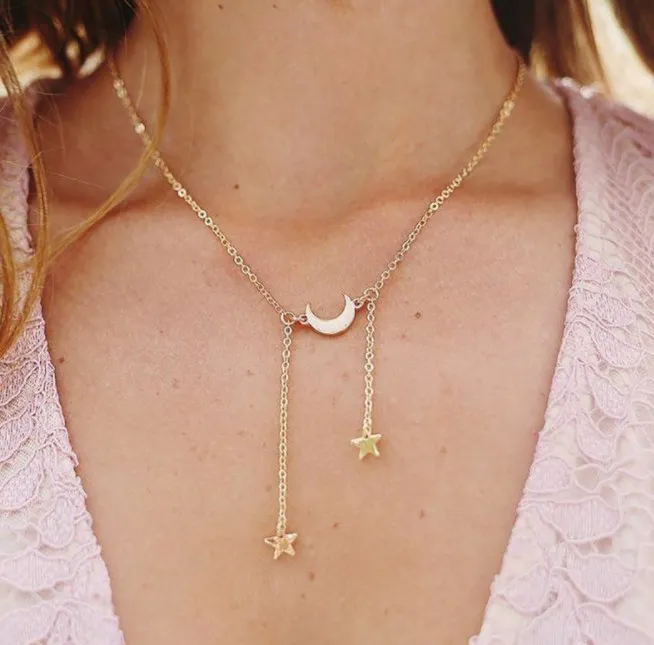 

2021 Europe and the United States hot new popular fashion simple personality Bohemia woman moon pentacle necklace, Silver/gold