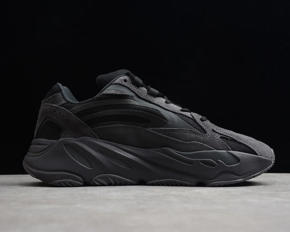 yeezy 700 v2 triple black