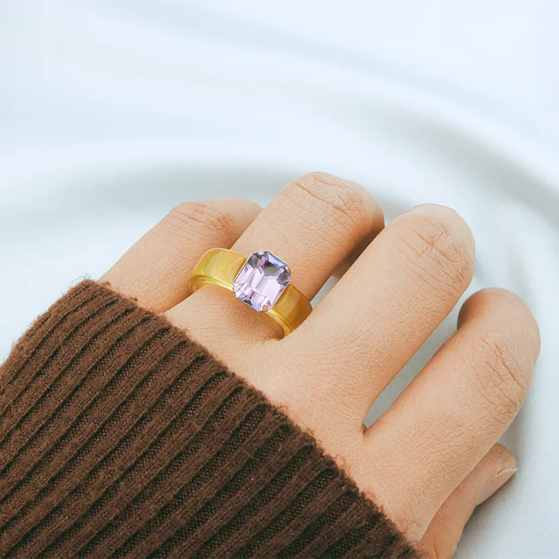 

Newest Colorful Square Diamond Resin Ring Rhinestone Crystal Transparent Acrylic Ring For Girls