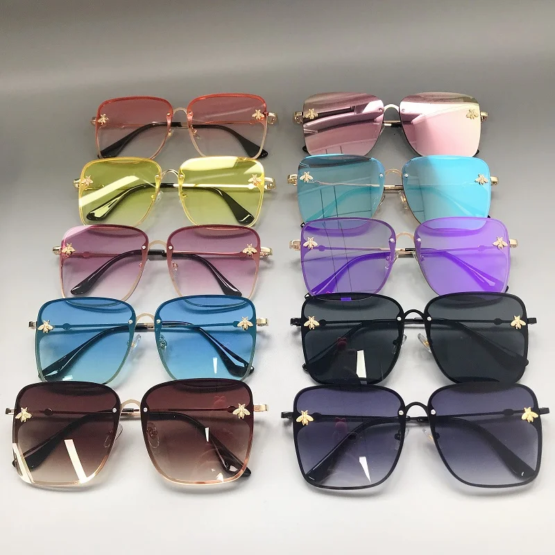 

Fashion Luxury Square Trendy lentes de sol Metal Rimless Oversized Gradient Bee Women Men Shades Sun Glasses Sunglasses 2021, 9 colors