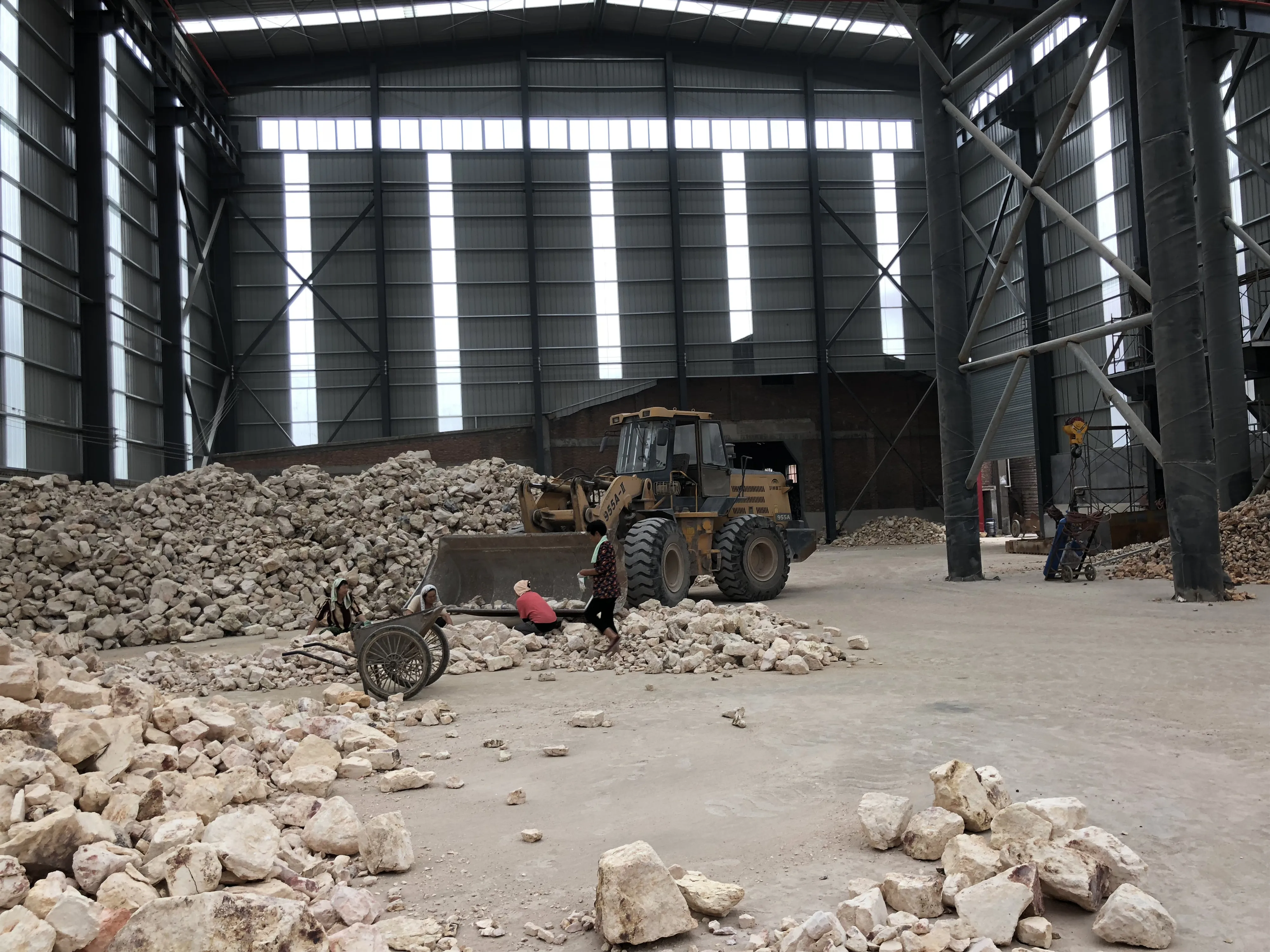 用于耐火产品的高铝铝土矿骨料