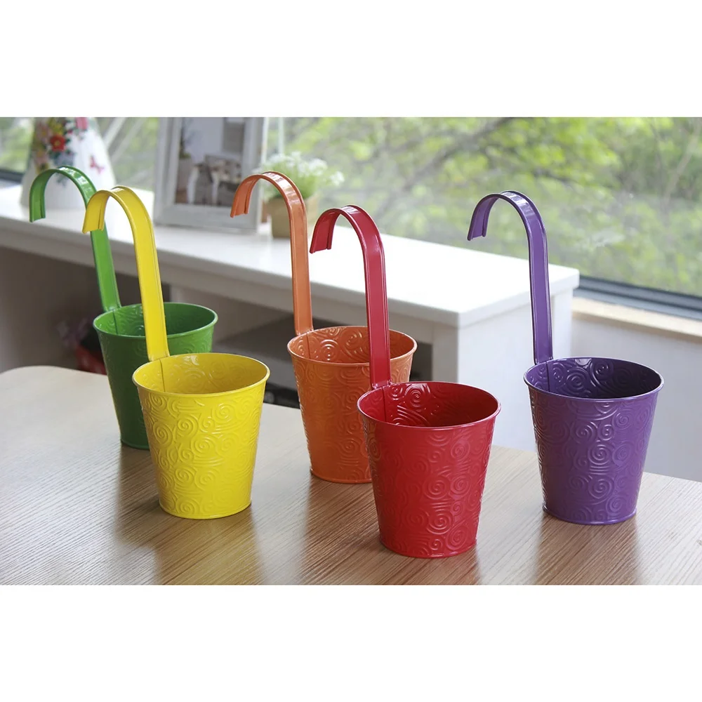 

Wholesales Outdoor Decorative Garden Plant Flower Pot Manufacturer Metal Hanging Balcony Pots, Customized color