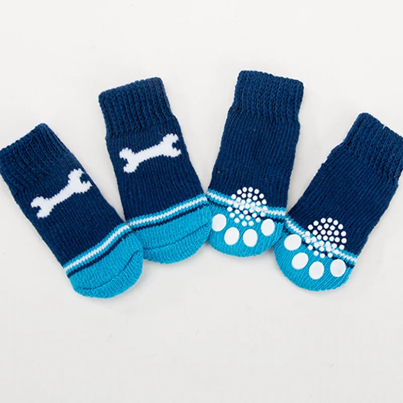 

Wholesaling Pet Socks High Quality Non-slip Bottom Cotton Puppy Sock Cartoon Pattern Little Dog Feet Covers Set of 4, See picture