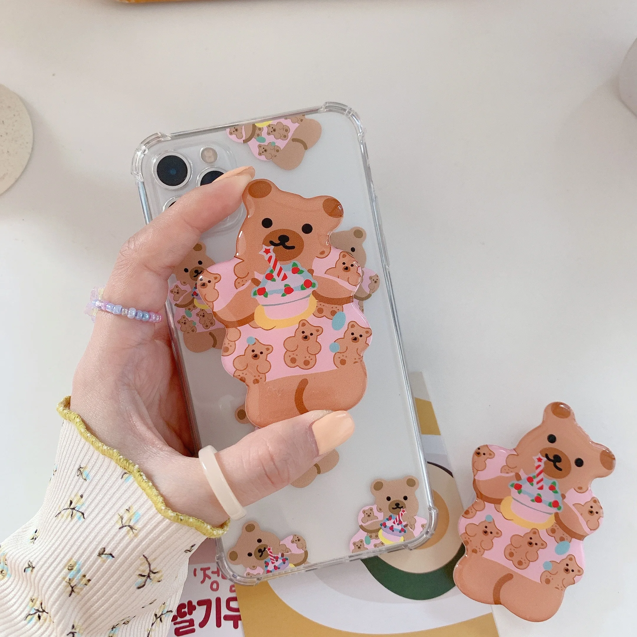 

Popular Phone Socket ABS Acrylic epoxy Bear Cartoon Design Cell Phone Holder Folding Mobile Phone grip