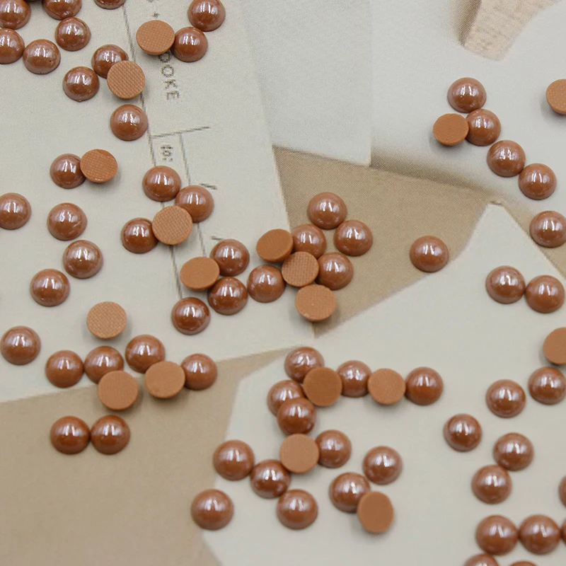 

Free Sample Pearl Hotfix Iron on Rhinestone Transfers for Dresses and Jeans