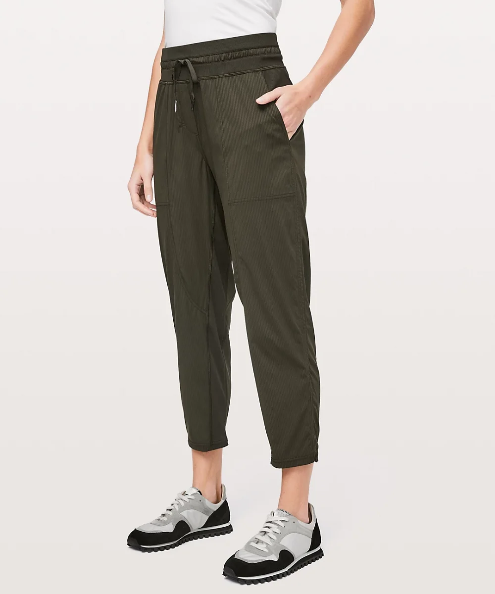 

Wholesale yoga pants plain fitness sport wear loose leggings crop pants for women, Customized colors