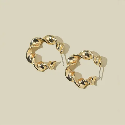 

Simple Lady Gold Plated Geometric Twisted Circle Hoop Earrings Semi- Round C Shaped Stud Earrings For Women Jewelry Gift