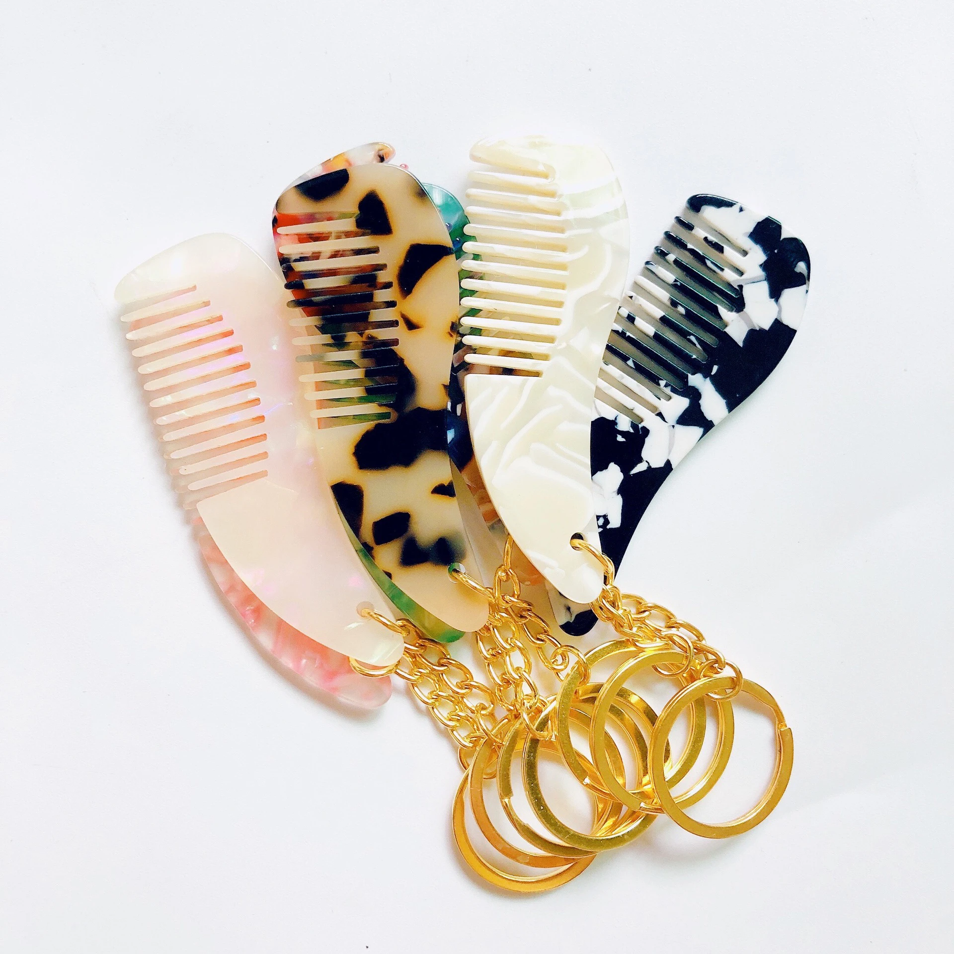 

Newest Stylish Resin Acrylic Hair Comb Keychain Small Resin Tortoise Shell Cellulose Acetate Hair Comb Key Chain