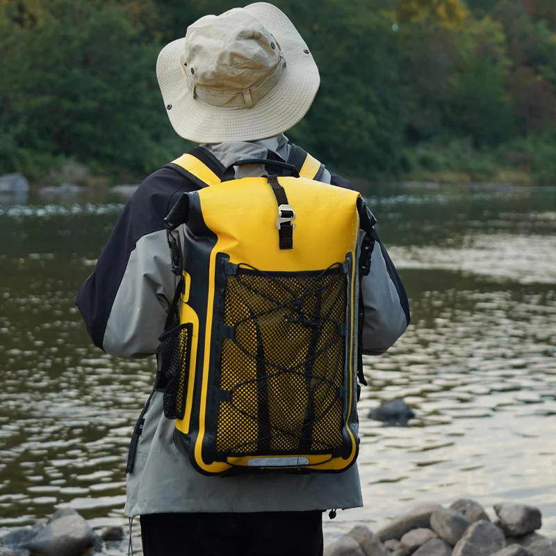 SINOTOP 27L 500D PVC Tarpaulin Premium Outdoor Waterproof Backpack with Roll Top Multifunctional Watertight Backpack for Men