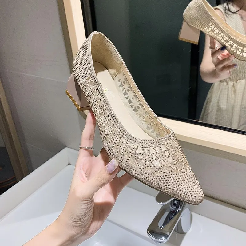 

35-40 Summer Pointed Hollow Breathable Single Shoe Carved Fashion Mid-heel Women's Shoes