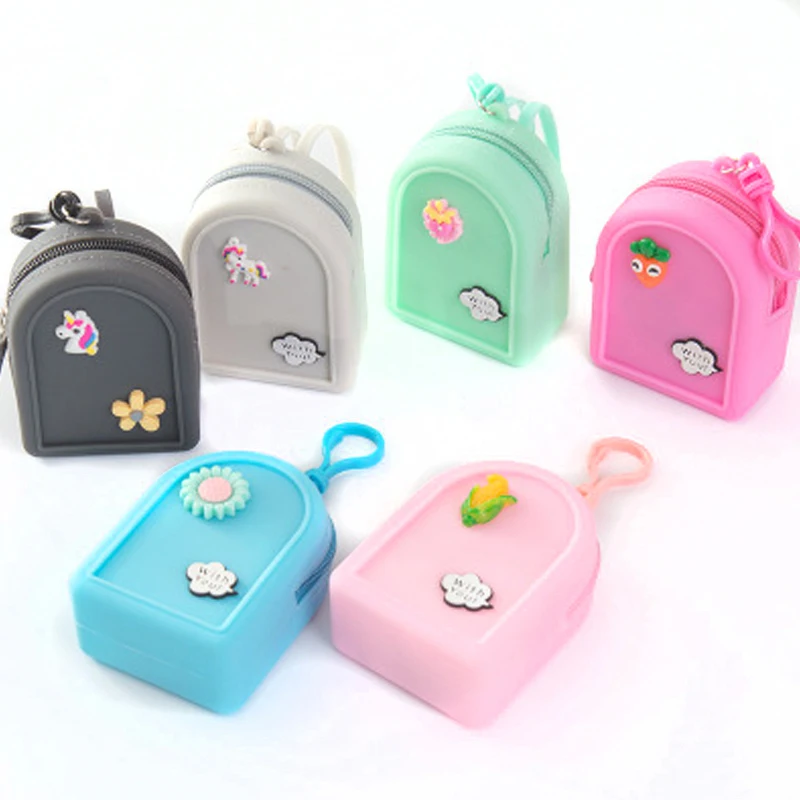 

2021 New Candy Color Mini Cute School Bag Shape Keychain Zippy Zero Wallet Wholesale Silicone Coin Purse