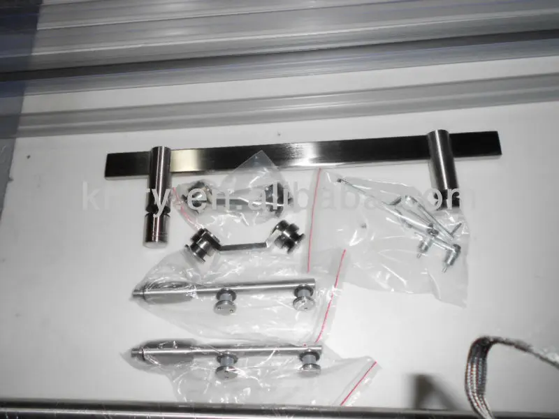 enclosed shower cabin