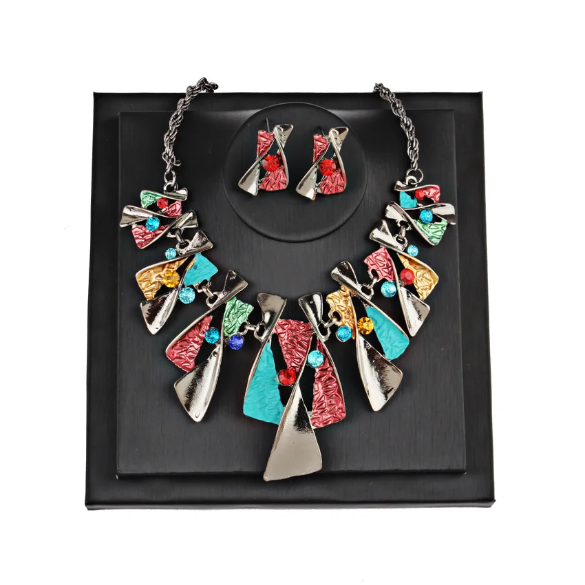 

Best Sell Pink Color Statement Necklace Necklaces Type Orange Color