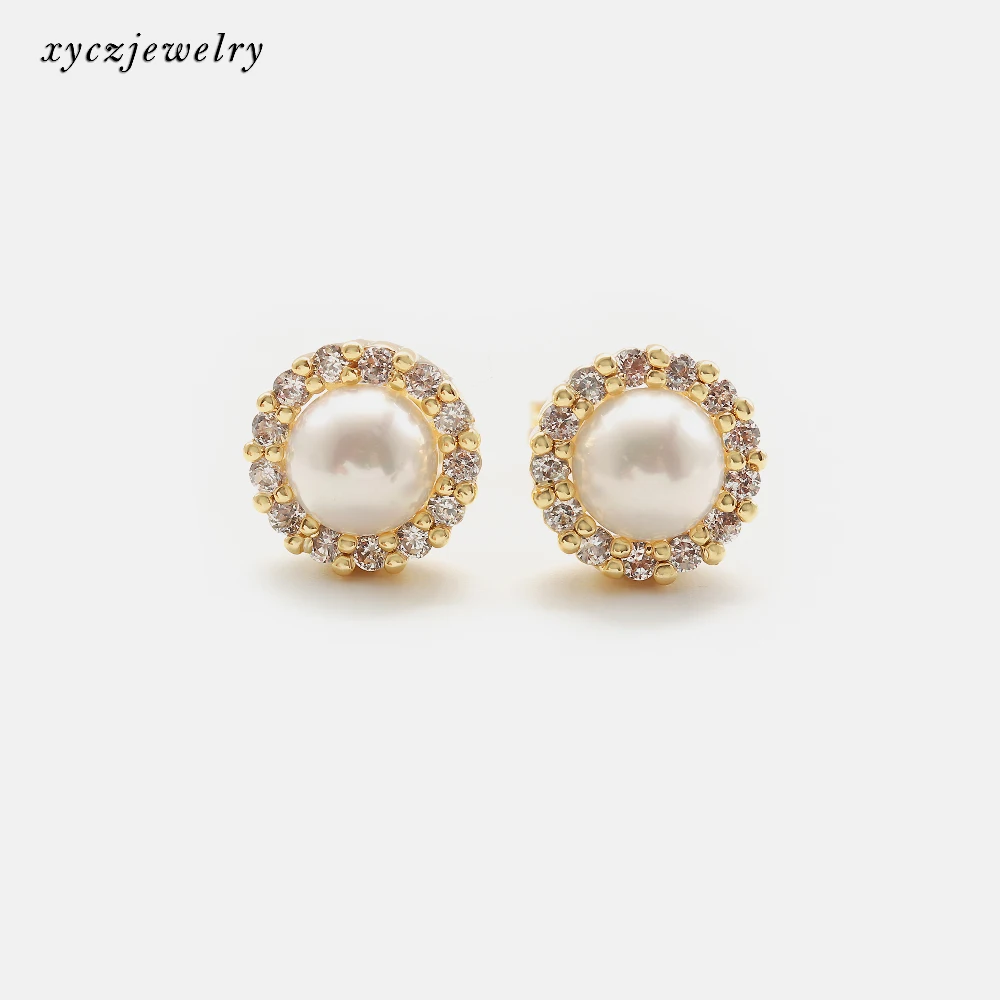 

Factory wholesale beautifully brass zircon with pearl stud earrings, White