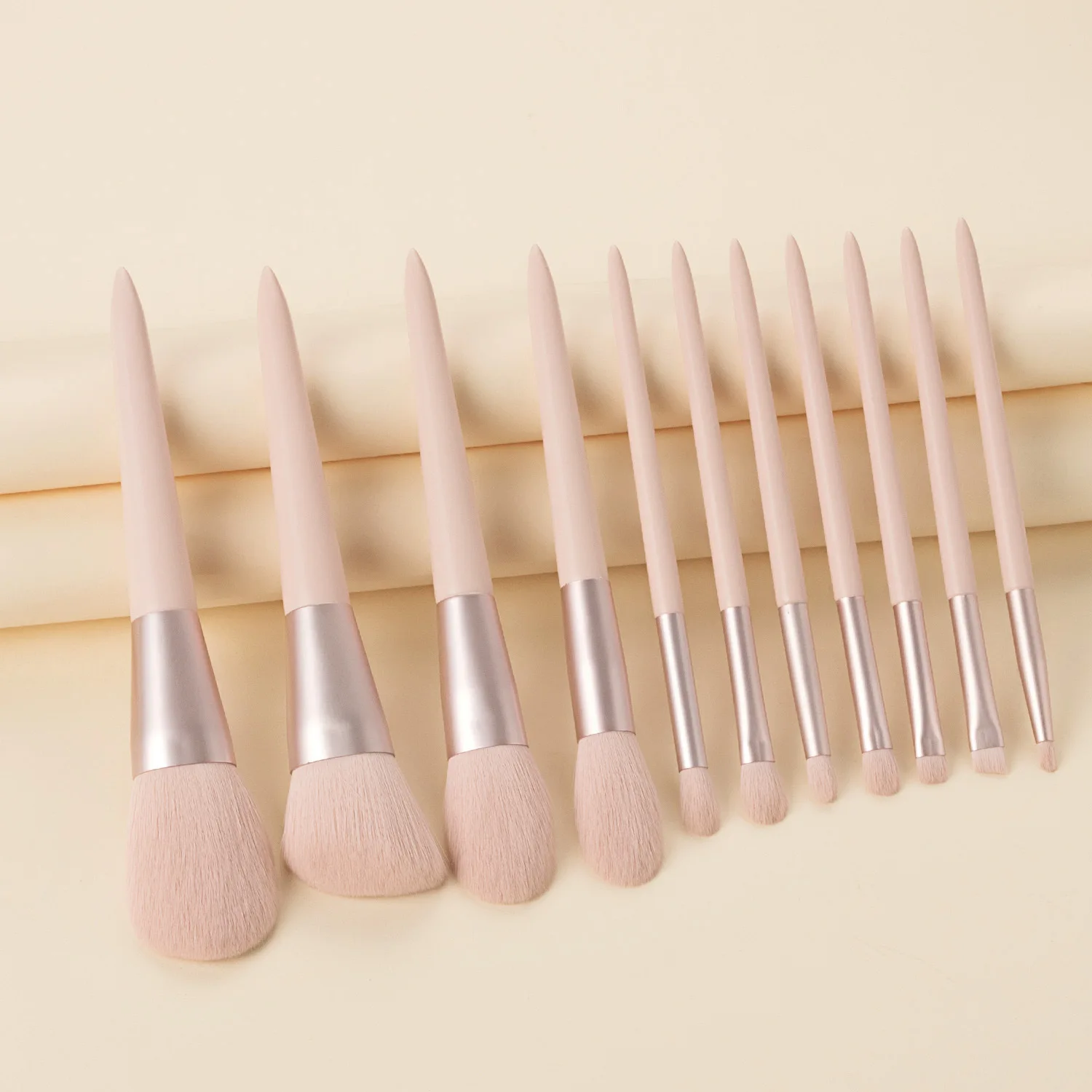 

wholesale new 11pcs high quality nude soft hair pink nylon makeup brush