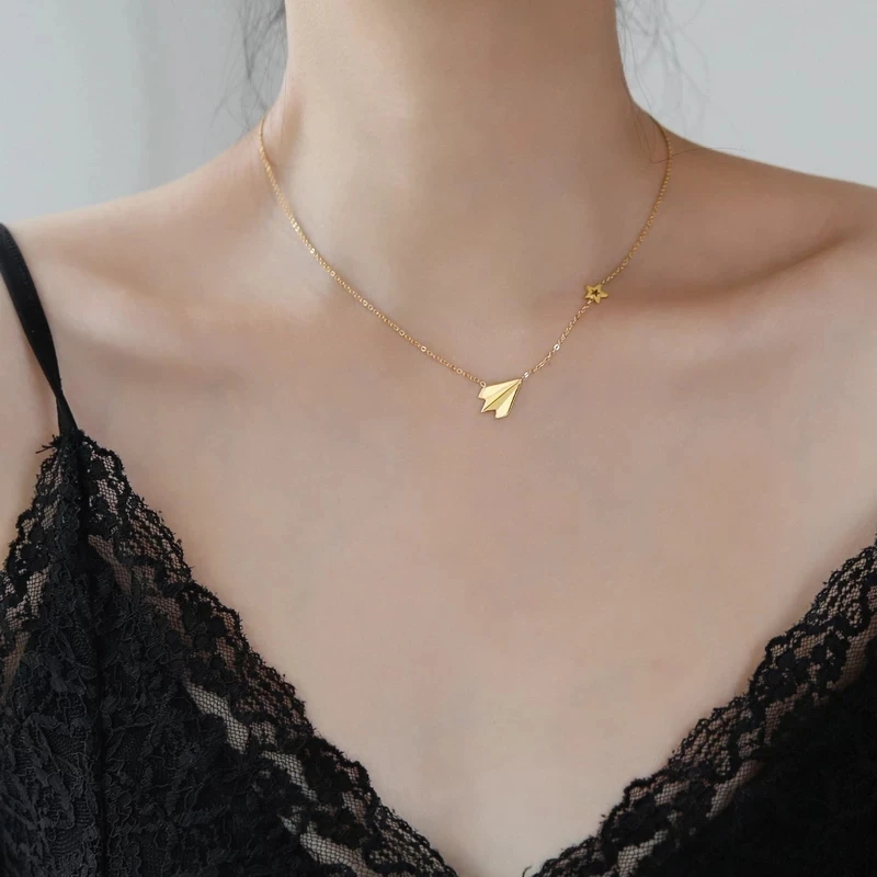 

18 K Gold Plated Paper Plane Pendant Necklace for Woman Stainless steel Jewelry Accessory Valentine's Day Gift Mixed Wholesale