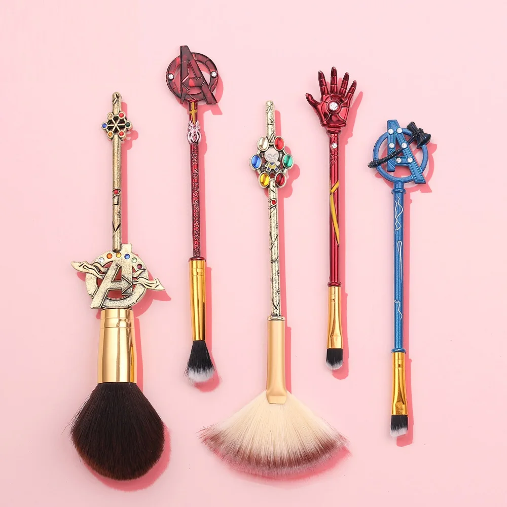 

Hot Cosplay Marvel Captain America 5pcs Make Up Brushes The Avenger Makeup Brush Set iron Man Set Makeup Brushbrocha de maquill, Gold