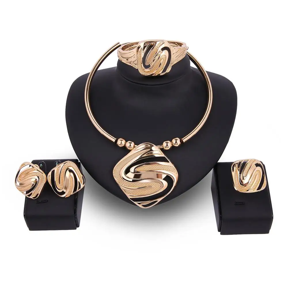 

Women African Fashion 4 Pcs Jewelry Sets Necklace Earring Bangle Luxury Saudi 18K Gold Plated Dubai Wedding Bridal Jewelry Set