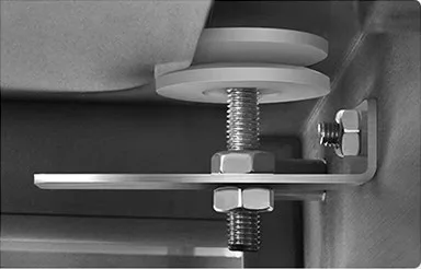 Belt guide rail assembly on 918 conveyor