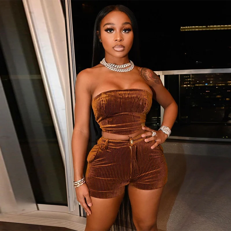 

KKbeier K21S03383 Off Shoulder Ribbed Two Piece Sets Tube Top and Shorts Short Pants Sporty Casual Two Piece Sets Autumn 2021