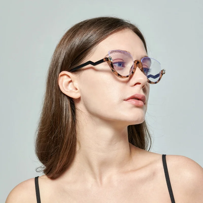 

Sunborry European And American New Fashion Custom Logo Personality Small Frame Diamond Bling Cat Eye Women Half Frame Sunglasses