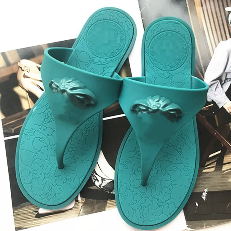 

Hot Selling Flip Flops Women Jelly Flat Sandals Casual Beach Shoes Luxury Brand Flip-flops Slippers