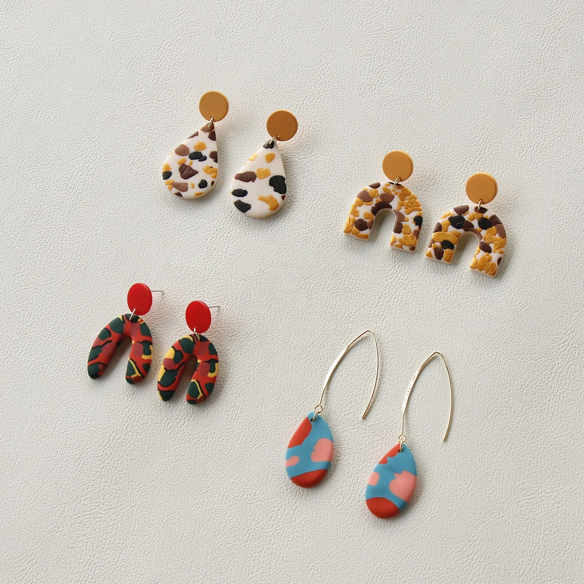 

JUHU Hot Selling Fashion Printed Acrylic Colorful Clay Earrings for Women Exaggerated Jewelry Party For Children's Earrings