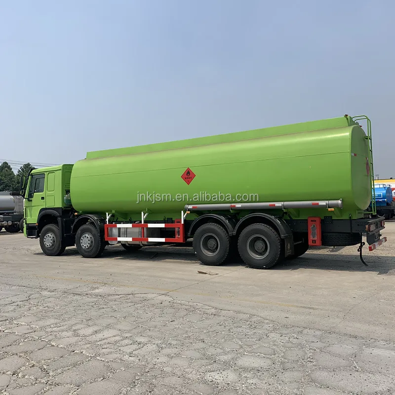 high quality sinotruk howo 10m3 water tanker truck capacity