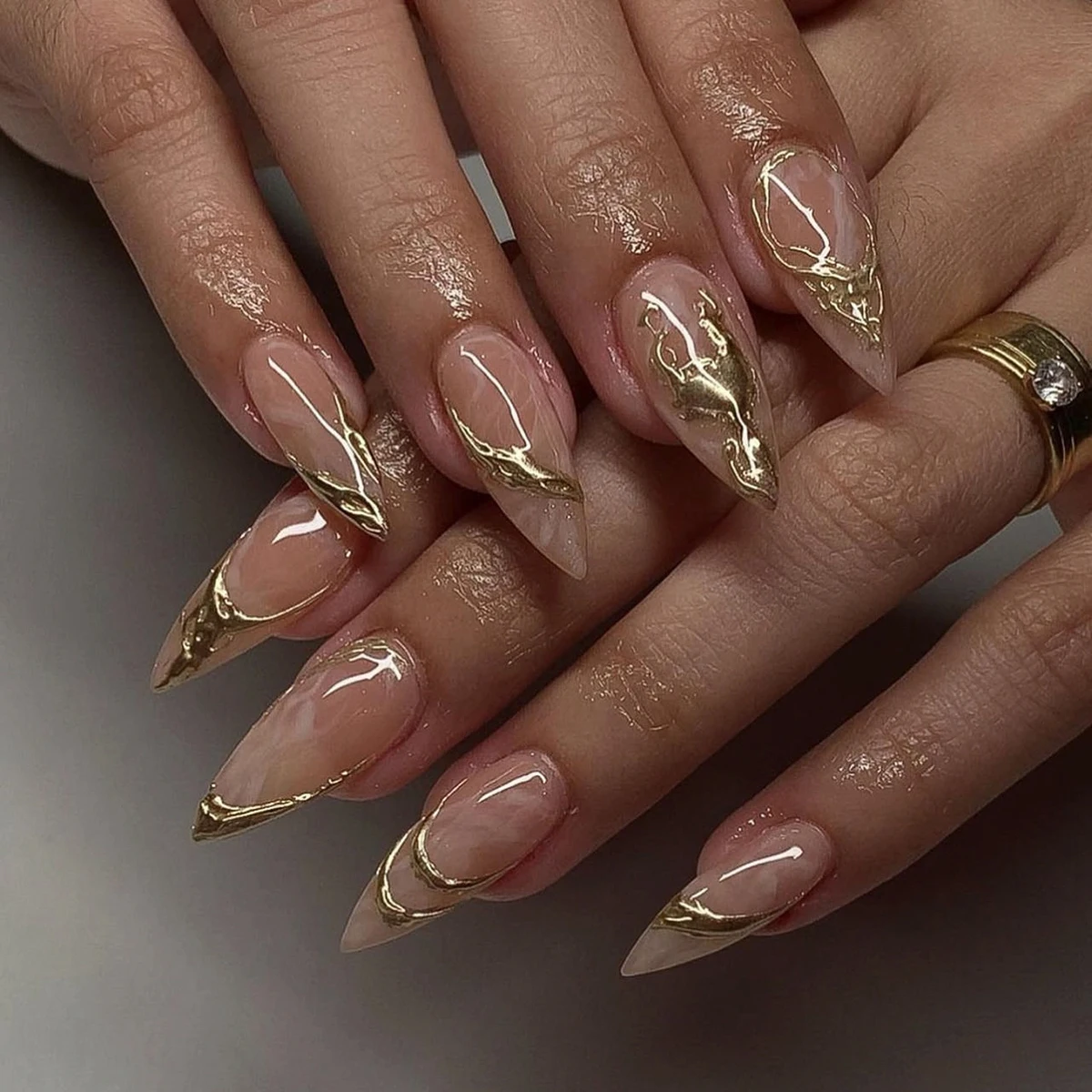 24 Pcs Minimalist Gold Foil 3D Wearable Nail Tips Short Almond Acrylic Press on Nails Customize False Nails 3484