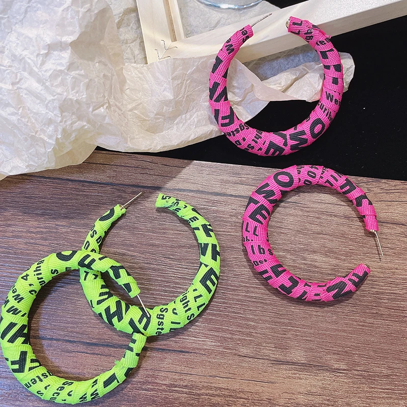 

Ins Fashion Mix Color Fabric Twisted Hoop Earrings Minimalist Colorful Cloth Initial Letter C Shape Earrings For Personality