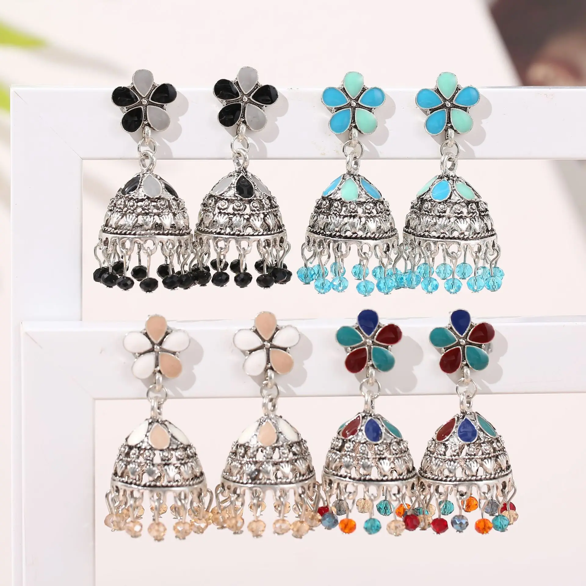 

Pendientes Piercing Indian Jewelry Jhumka Charms Earrings For Women Accessories kolczyki Stud Earring Trendy Wedding Ear rings