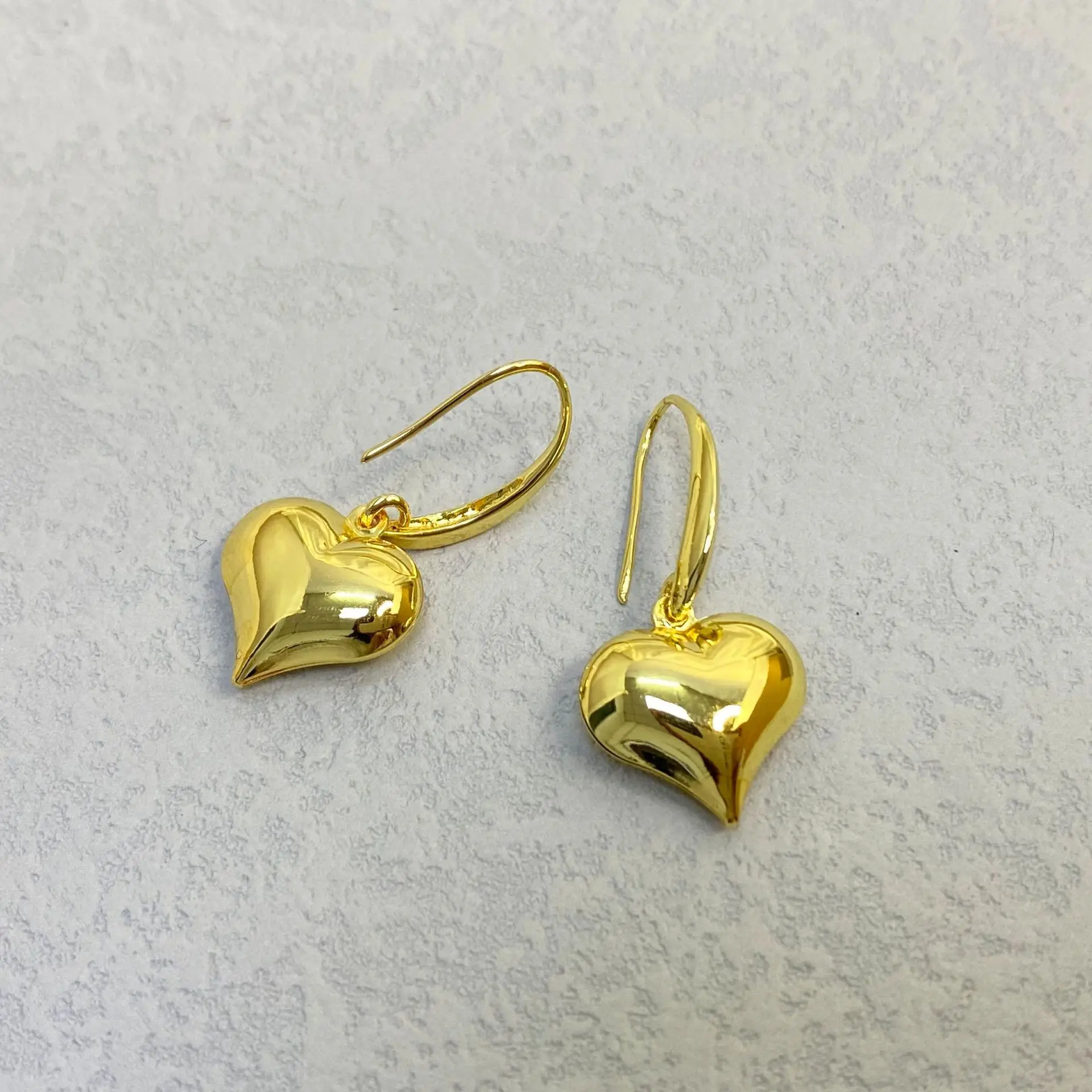 

Valentine Gift Real Gold Plated Love Heart Hook Earring Geometric Heart Drop Earring For Women