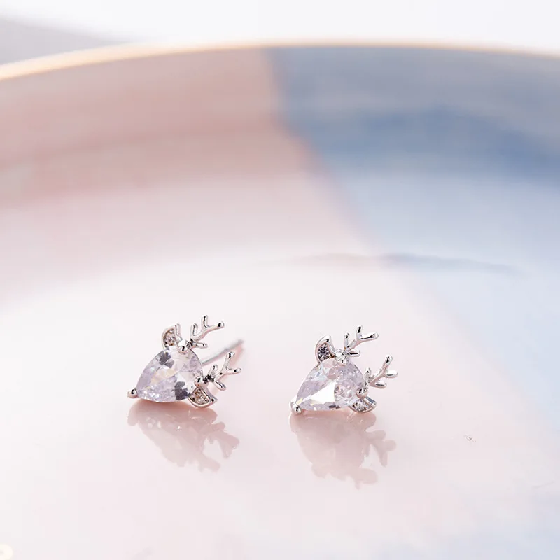 

Wholesale delicate Zircon Stone elk Head Shape Stud Earrings
