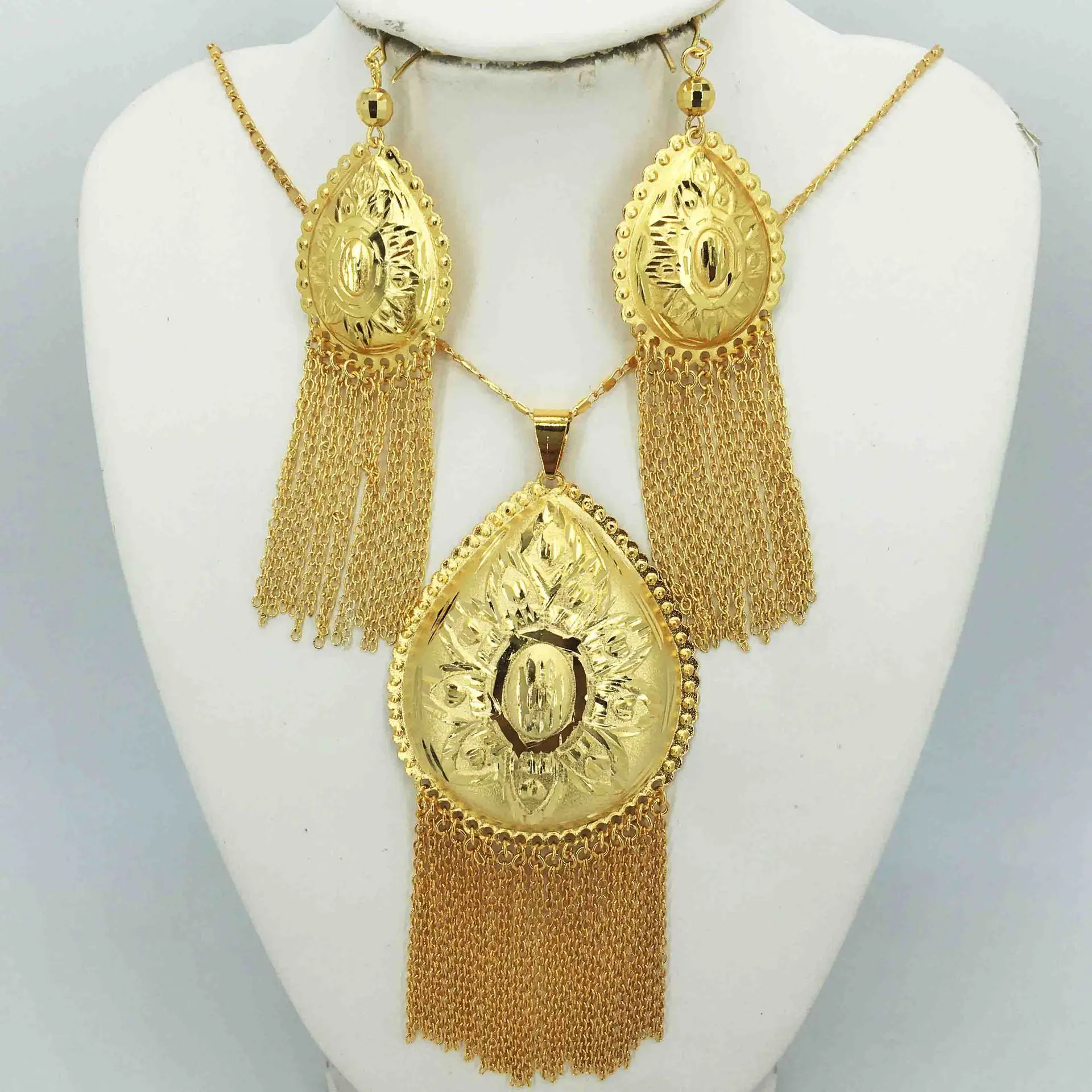 

Lotus Non tarnish 24 real gold dubai jewelry set bridal tassels jewelry set