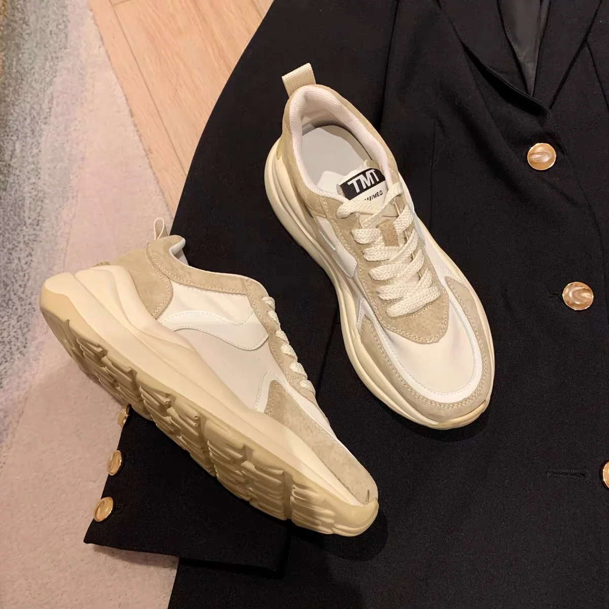 

Fashion Casual Shoe Female Sports Trainers Sneakers Women Platform Running Shoes