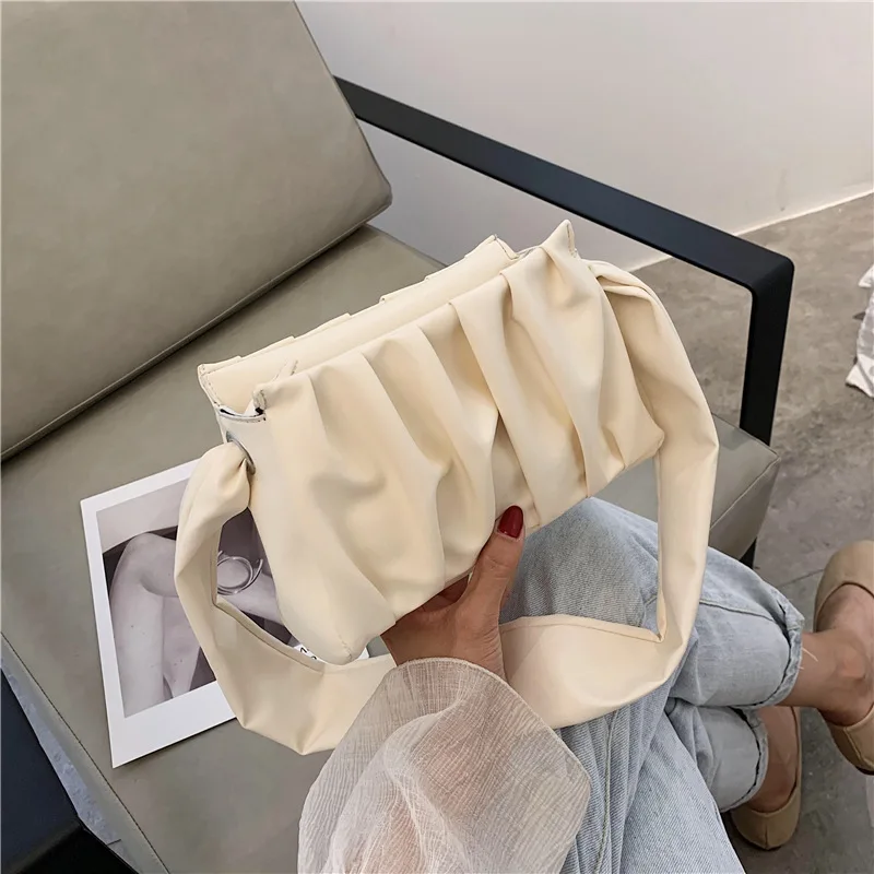 

2021 new fashion Latest wholesale concise style Multiple color ruched ladies shoulder bag, Customizable