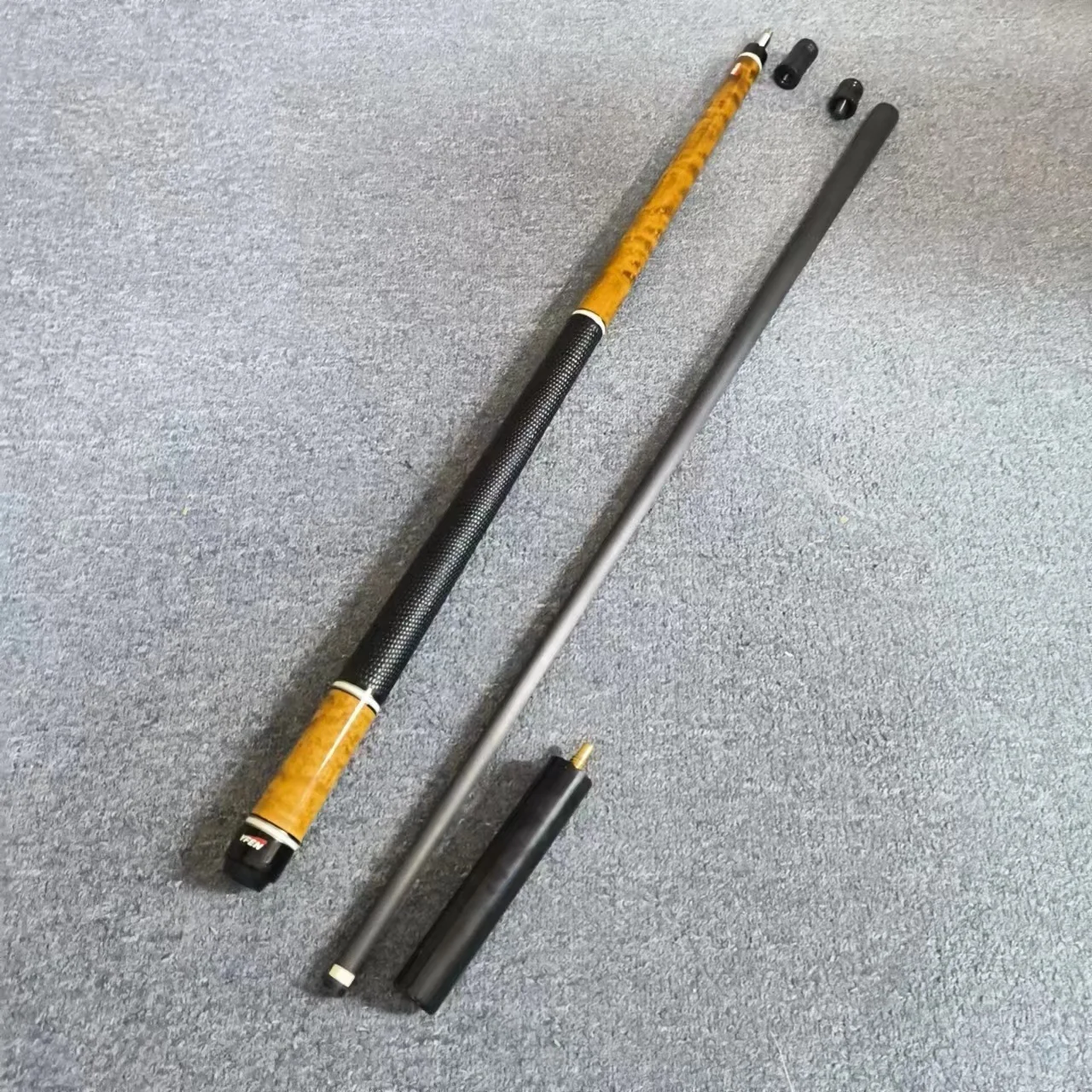 High End Yfen 58" Carbon Fiber Shaft 12.5mm 1/2 Billiard Pool Cue With Extension