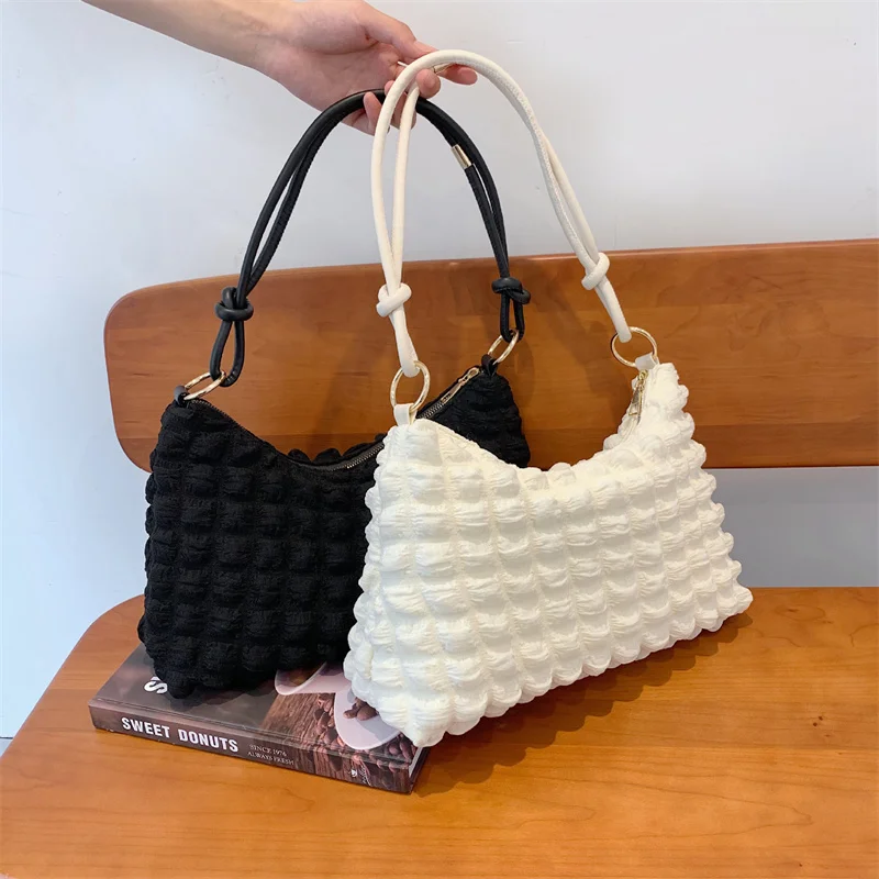 

2021 new trendy fall underarm bags vegan lattice tote hand bag luxury ladies shoulder handbag for women, 2 colors