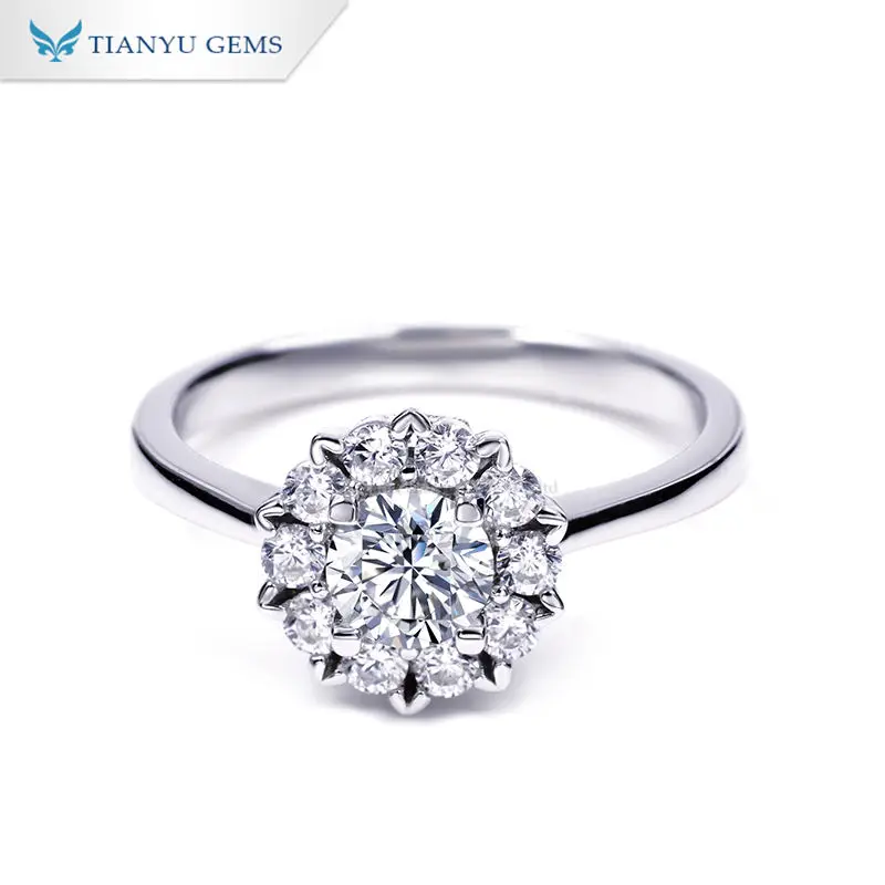 

Stock Hotsale 925 Sterling Sliver plated thick gold jewelry moissanite 0.5ct moissanite halo ring in low price