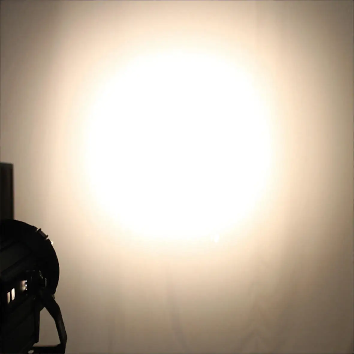 Weinas Factory Price Professional Studio Spot Light Audience Led Stage