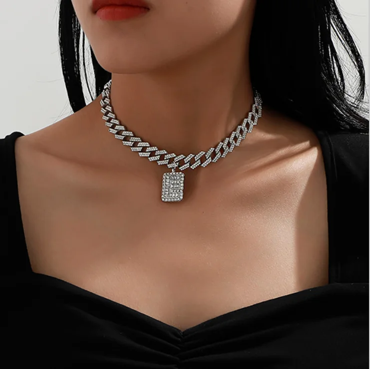

Antique Chain Necklace With Metal Texture Cuban Necklace Women Letter Necklace, Gold/silver