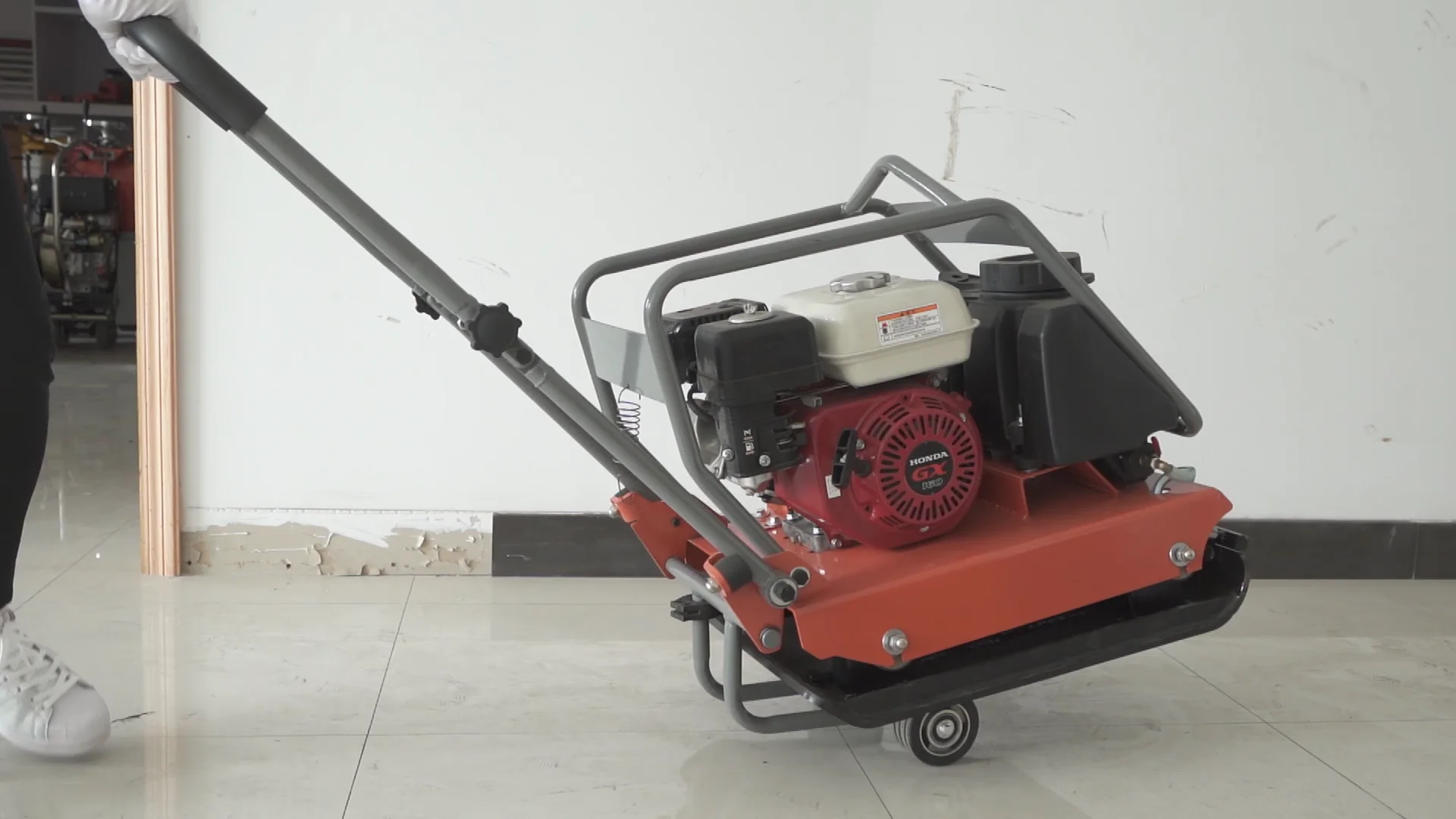 Loncin Gasoline Asphalt Vibratory Plate Compactor 100 With Water Tank ...