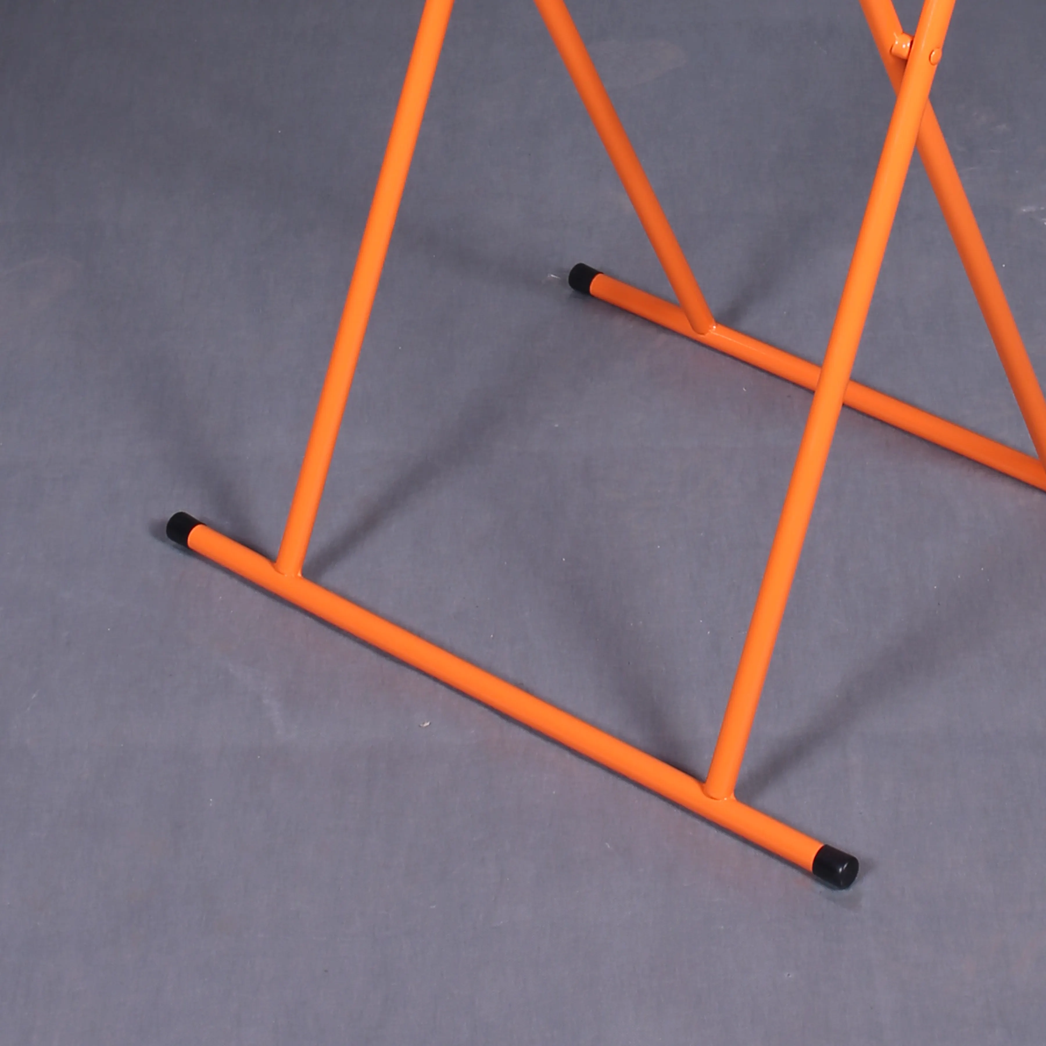 热卖塑料折叠托盘表金属腿便携式折叠咖啡桌