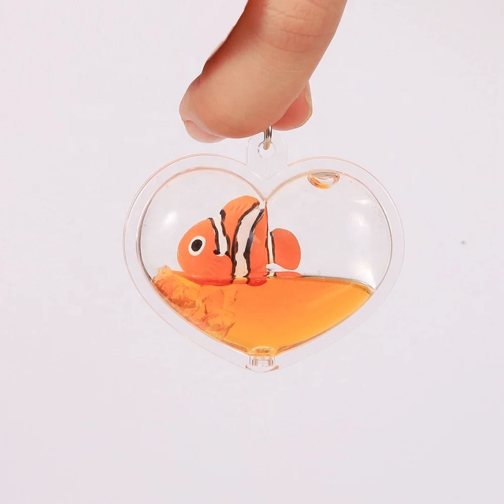 

Aqua souvenir gifts heart shape 3d fish floating oil keychain acrylic ocean keychains plastic liquid keyring
