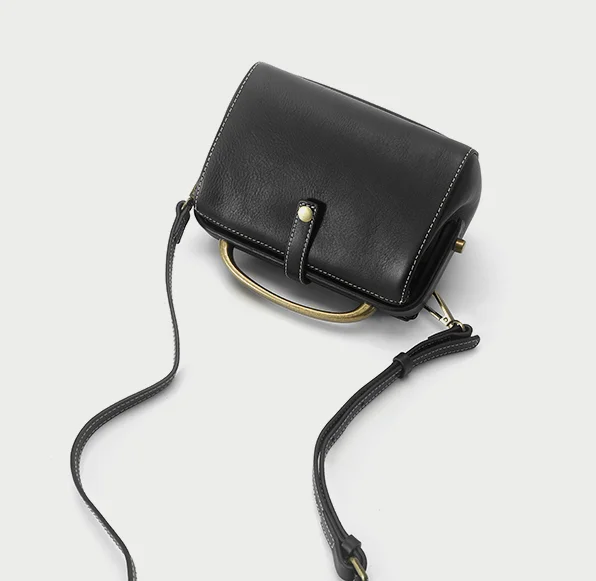Vintage Women Classic Doctor Bag Genuine Leather Handbags Tote Luxury Shoulder Bag