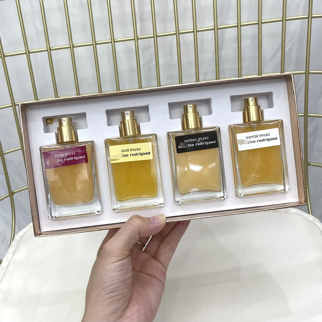 

30ml*4 MUSC Perfume EDP For Women GIFT BOX, Transparent