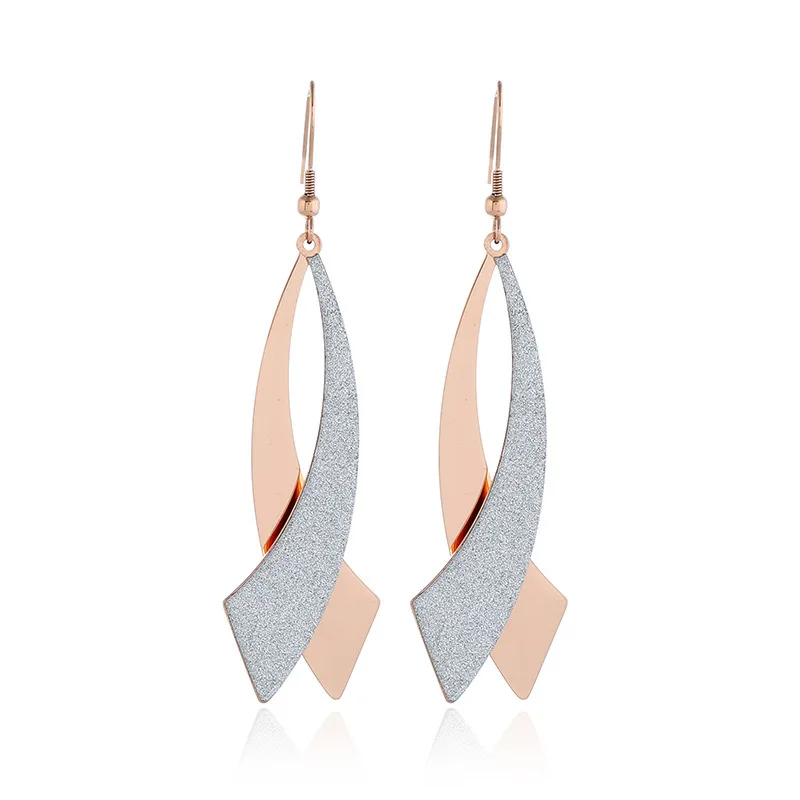

Personalized earrings show face thin and simple earrings triangle earrings long