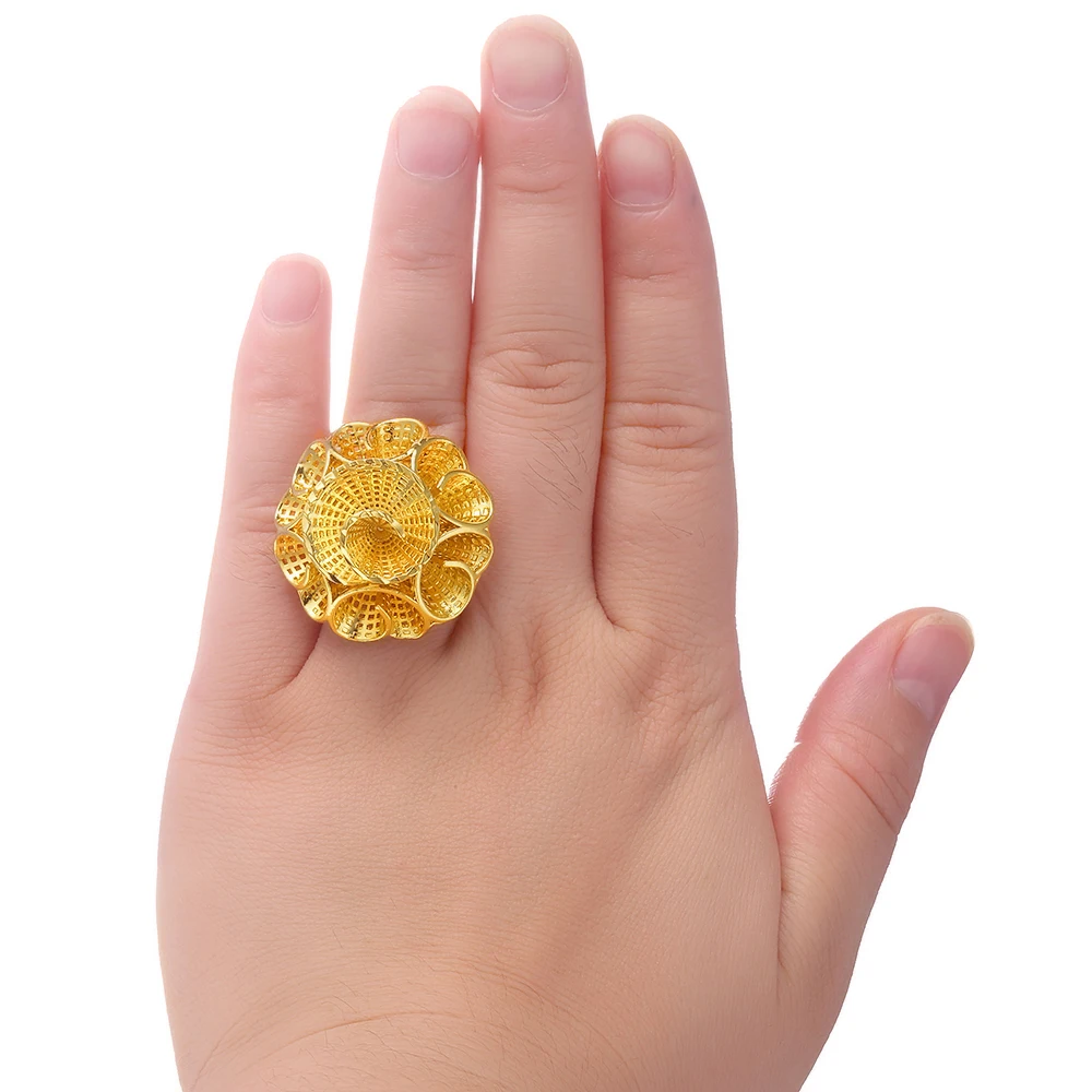 

Ethlyn Dubai Gold Plated Flower Ring Ethiopian/African/Nigerian Rings for Women Girlfriend Evening Party Jewelry Gift R76