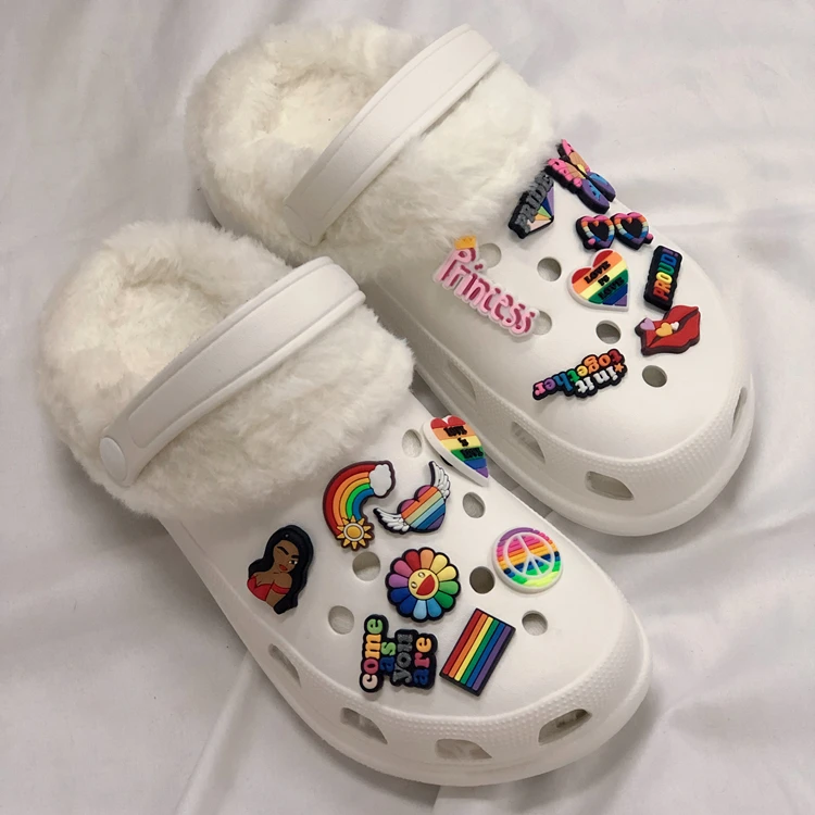 

Wholesale 2021 EVA Custom fur clogs Platform Garden Shoes Mules Women's Clogs winter custom clog, Customized color